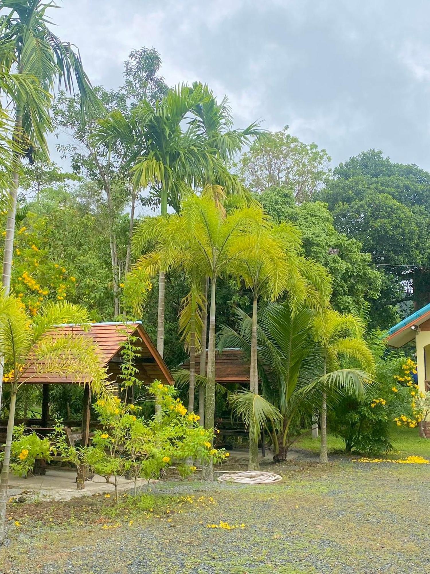 Baanrimklong Bungalow Ко Чанг Экстерьер фото