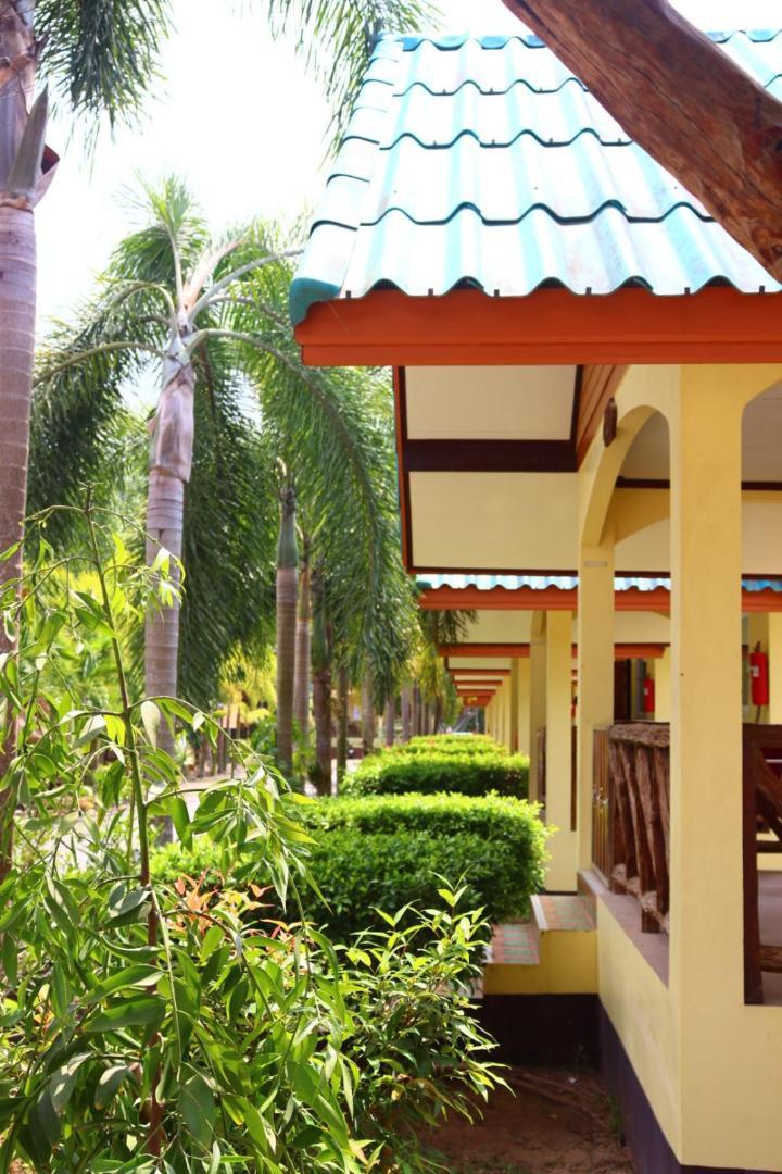 Baanrimklong Bungalow Ко Чанг Экстерьер фото