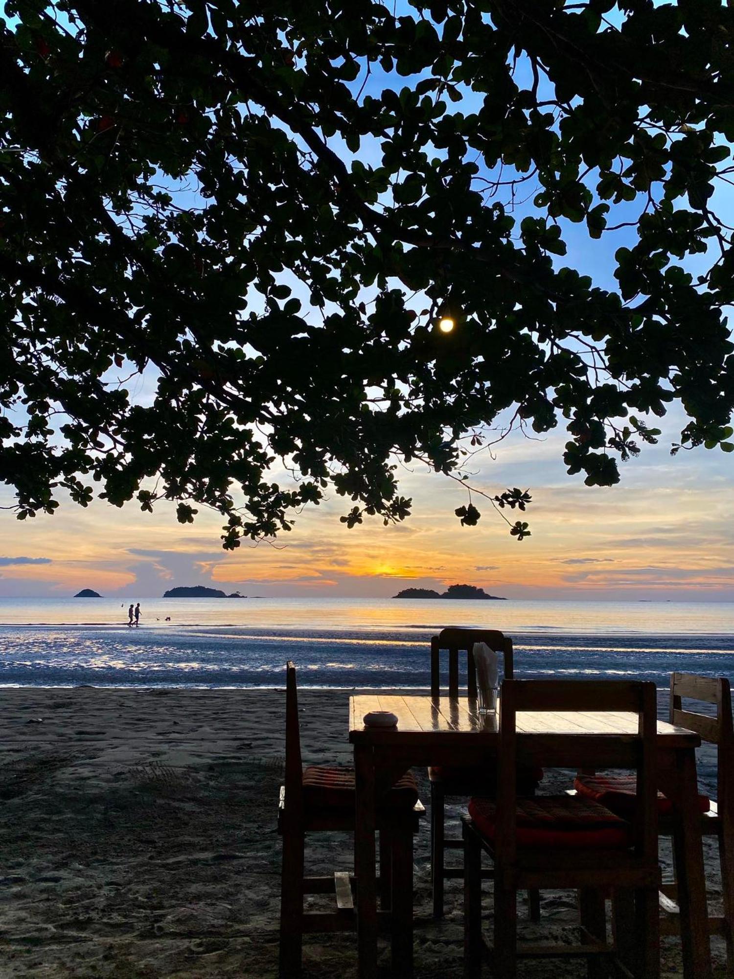 Baanrimklong Bungalow Ко Чанг Экстерьер фото