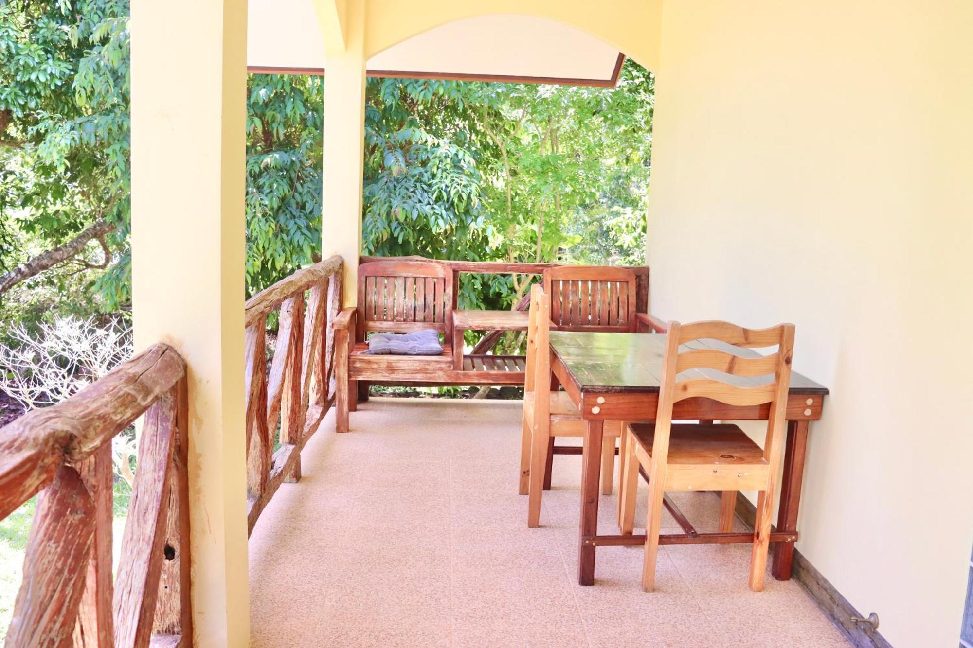 Baanrimklong Bungalow Ко Чанг Экстерьер фото